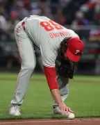 Phillies ship continues to sink, get swept by hapless Pirates